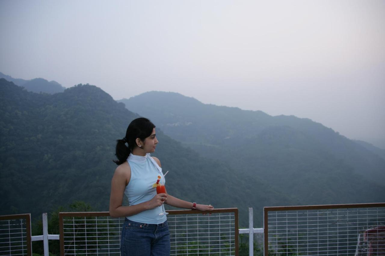 Timber Trail Base Resort - At The Foothills Of Adventure Parwanoo Exteriér fotografie